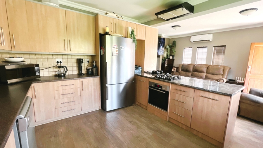 3 Bedroom Property for Sale in Langenhovenpark Free State